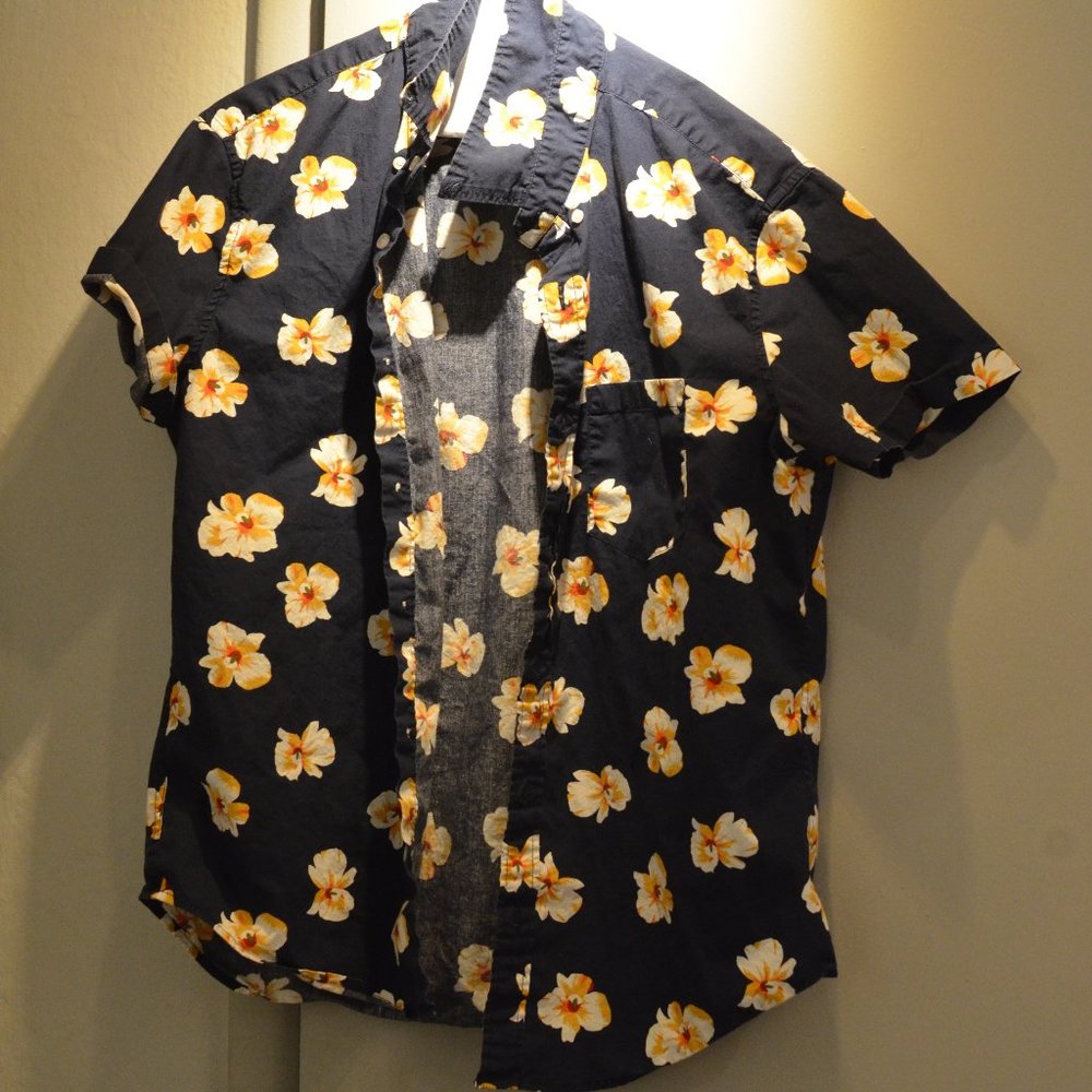 J Crew floral short sleeve button down (Large)
